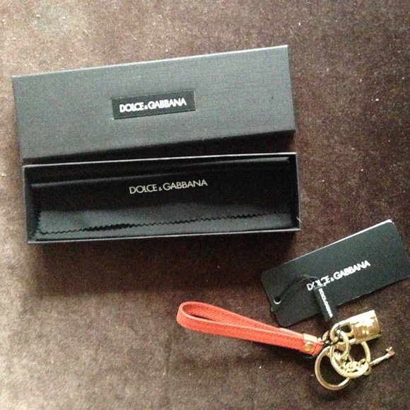 NIB Dolce & Gabbana Bag Charm Lock & Key Ring - Picture 1 of 2